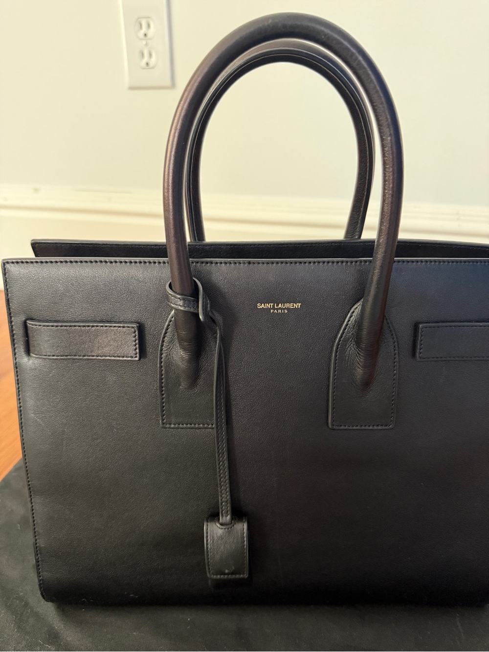 Saint Laurent Black Leather Structured Top-Handle Sac du Jour Small
